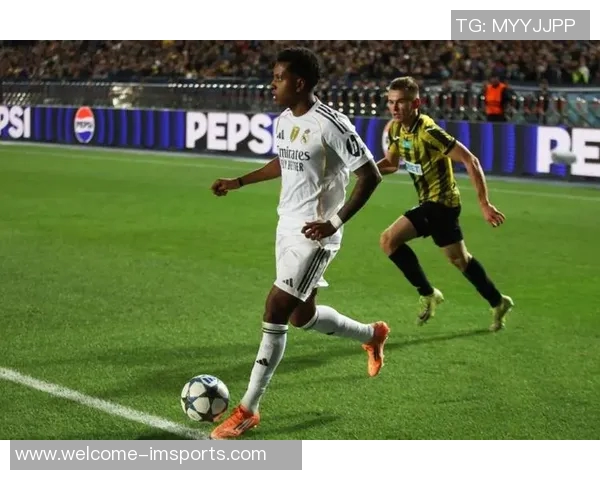 马卡报称皇马小将霍安马丁内斯即将重返一队阿隆索对他寄予厚望 马卡报称皇马小将霍安马丁内斯即将重返一队阿隆索对他寄予厚望