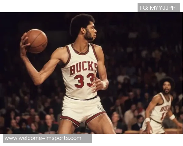 莱昂纳德谈球队表现:第四节领先优势被追平需加强改进 莱昂纳德谈球队表现:第四节领先优势被追平需加强改进